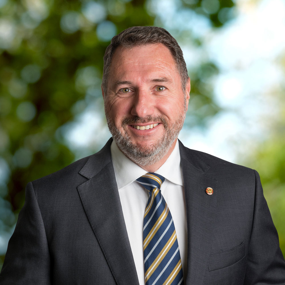Hon Andrew Powell MP